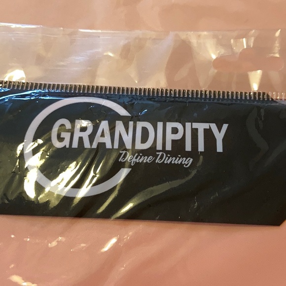 COPY - Tablecloth - Picture 4 of 4